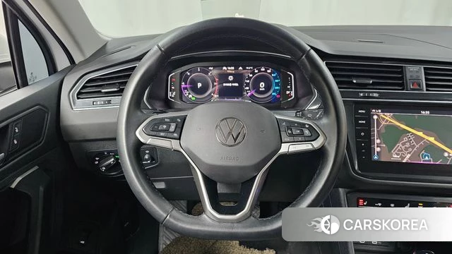 Volkswagen Tiguan second Generation 2022 Белый из Кореи, фото 4