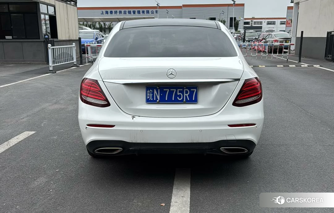 Mercedes-Benz E-Class 2019 Белый из Китая, фото 4