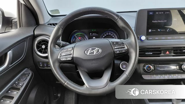 Hyundai The New Kona Hybrid 2023 Белый из Кореи, фото 4
