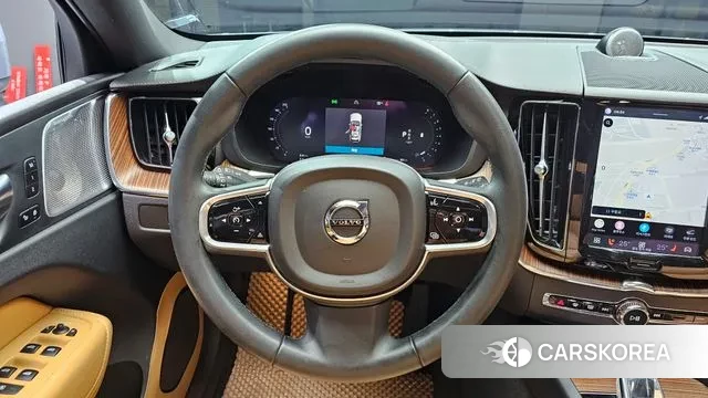Volvo XC60 second Generation 2022 Серебристо-серый из Кореи, фото 4