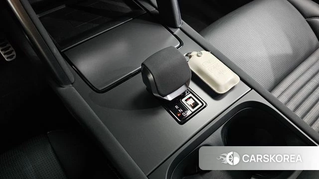 Land Rover Discovery Sports 2nd Generation 2024 Белый из Кореи, фото 4