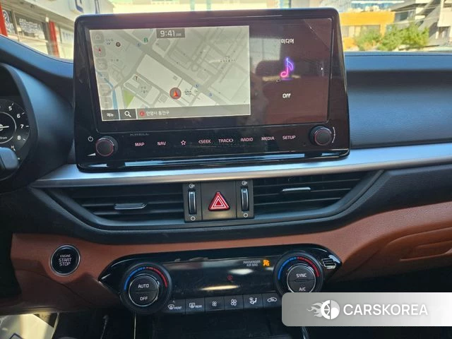 Kia The New K3 2nd generation 2022 Белый из Кореи, фото 4