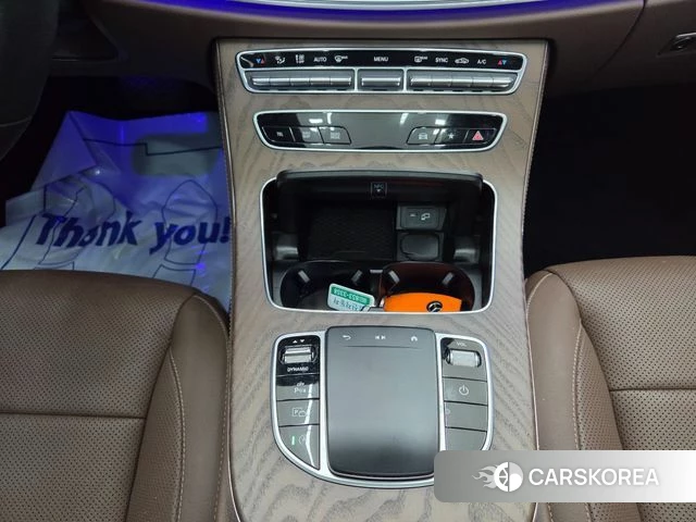 Mercedes-Benz E-Class W213 2022 Жемчужный цвет из Кореи, фото 4