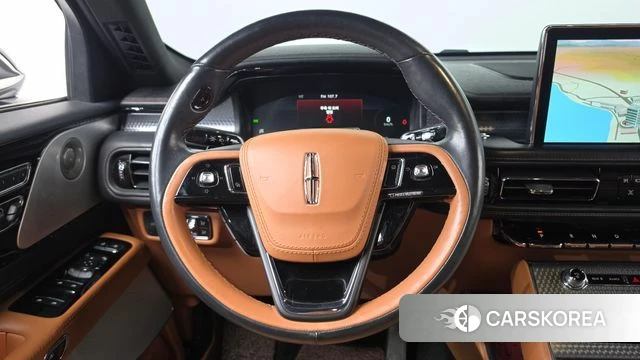 Lincoln Aviator 2nd generation 2022 Серый из Кореи, фото 4