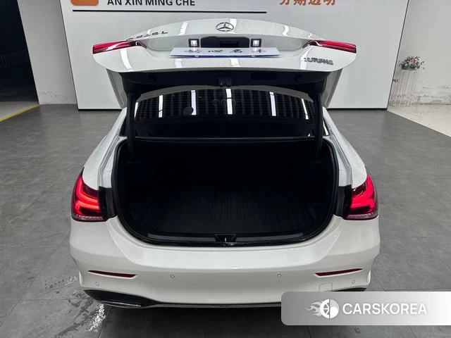 Mercedes-Benz A-Class 2023 Белый из Китая, фото 4