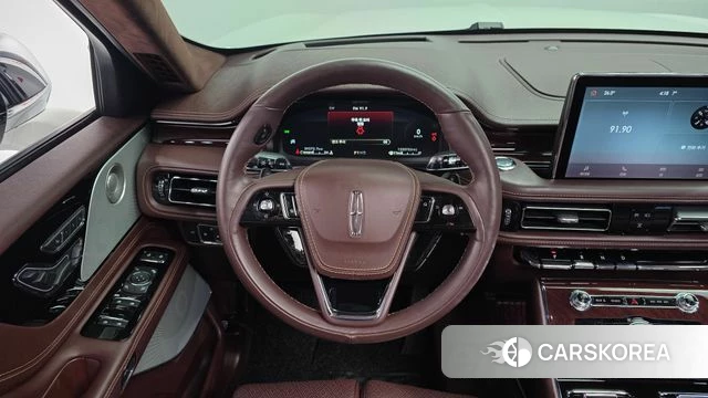 Lincoln Aviator 2nd generation 2022 Белый из Кореи, фото 4