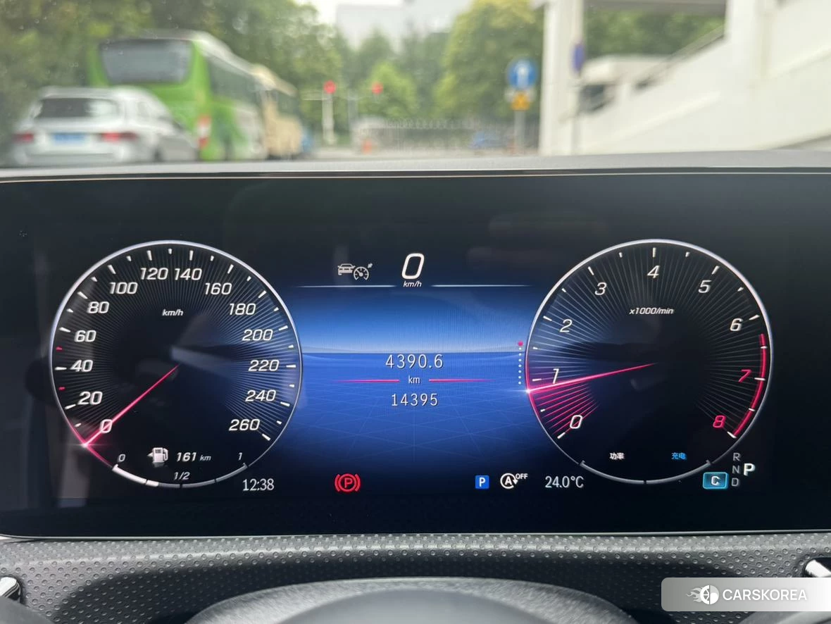 Mercedes-Benz CLA 2023 Белый из Китая, фото 4