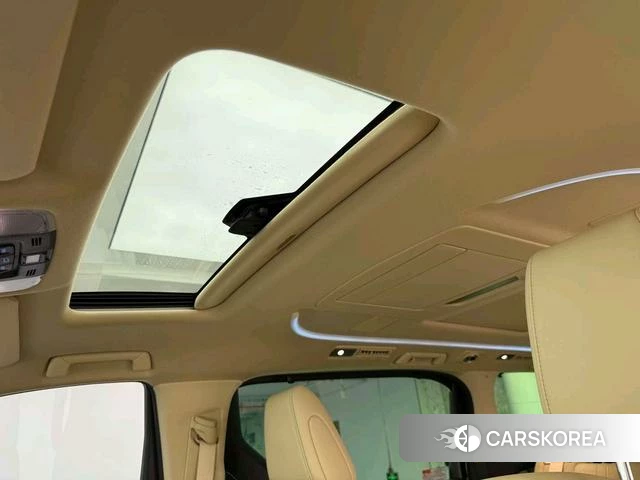 Toyota Alphard 2022 Белый из Китая, фото 4