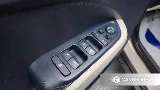 Hyundai Venue 2020 Серый из Кореи, фото 4
