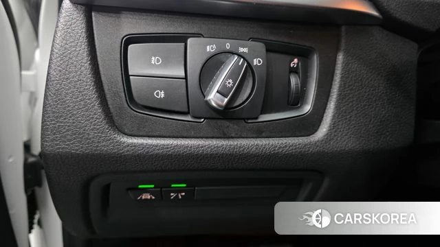 BMW 3 Series (F30) 2018 Белый из Кореи, фото 4