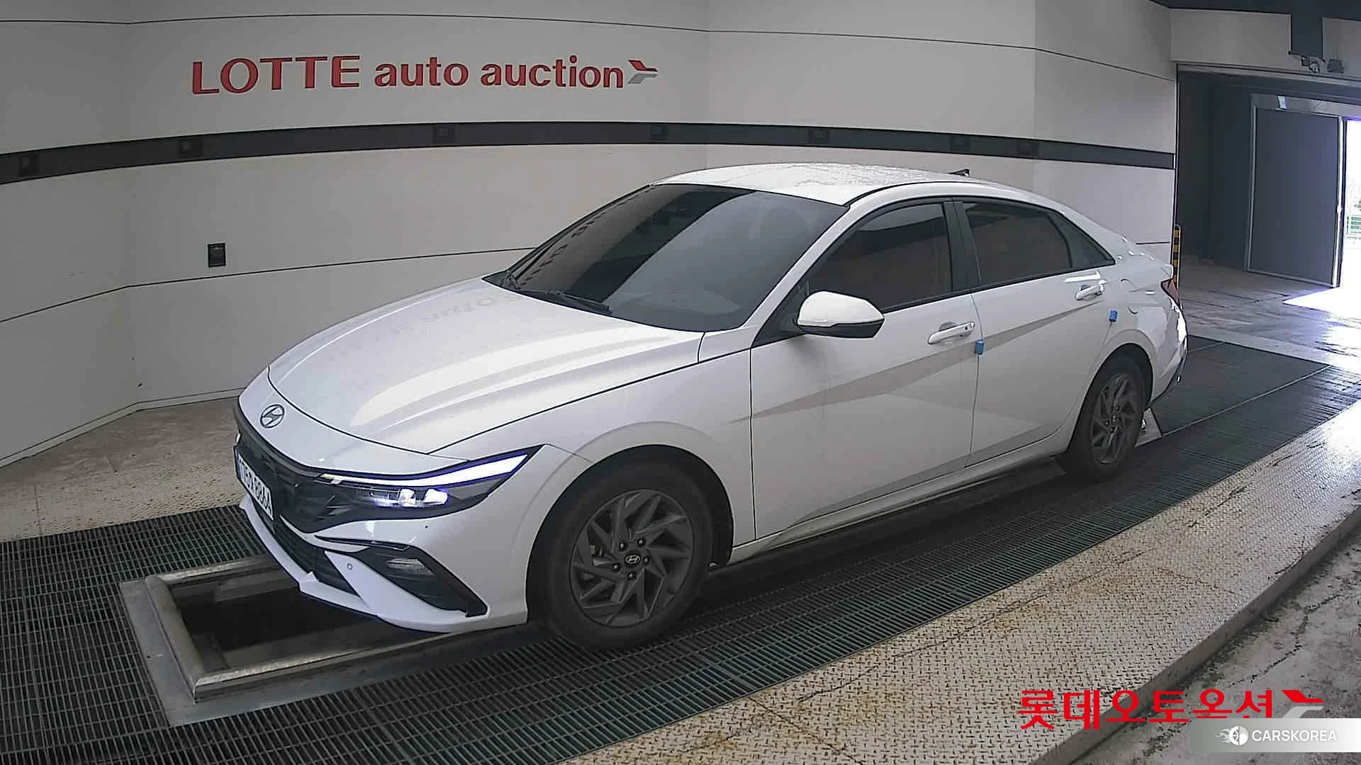 Hyundai Avante 2024 Atlas White из Кореи, фото 4