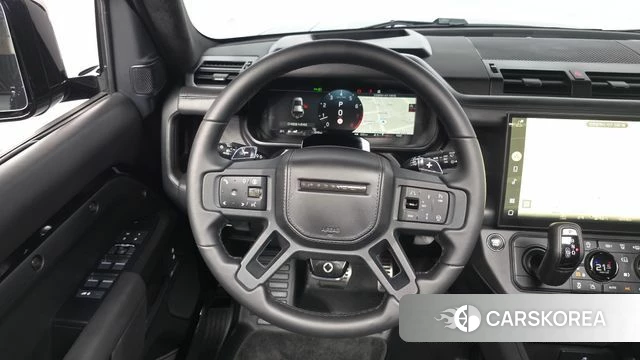 Land Rover Defender (L663) 2026 Черный из Кореи, фото 4