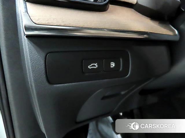 Volvo XC90 second Generation 2025 Белый из Кореи, фото 4
