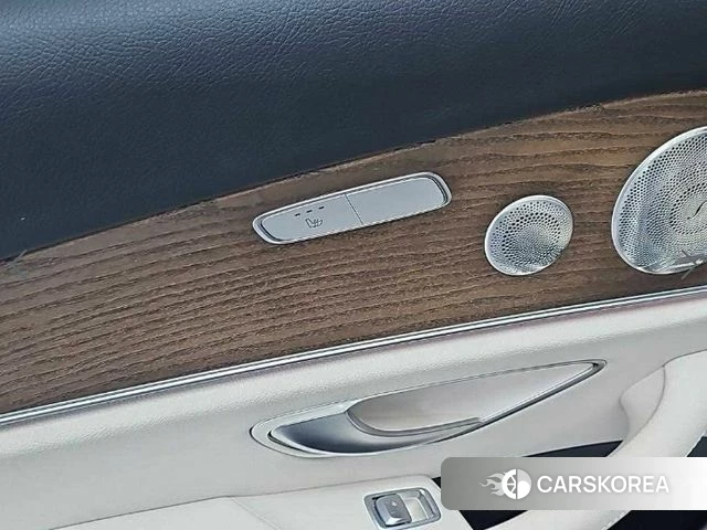 Mercedes-Benz E-Class W213 2021 Черный из Кореи, фото 4