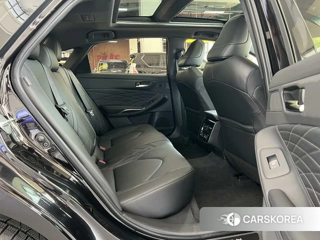 Toyota Avalon 2020 Черный из Китая, фото 4