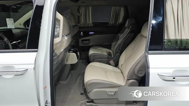 Kia Carnival 4th generation 2023 Белый из Кореи, фото 4