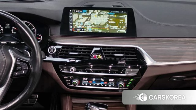 BMW 5 Series (G30) 2018 Белый из Кореи, фото 4