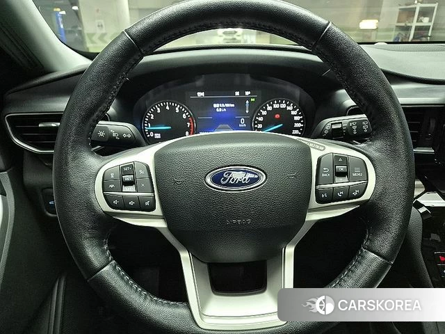 Ford Explorer 6th Generation 2022 Белый из Кореи, фото 4