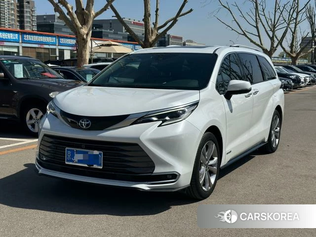 Toyota Sienna 2024 Белый из Китая, фото 4
