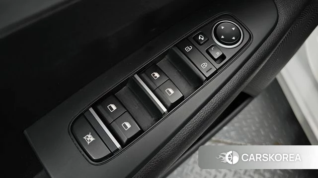 Kia The New K3 2nd generation 2021 Белый из Кореи, фото 4