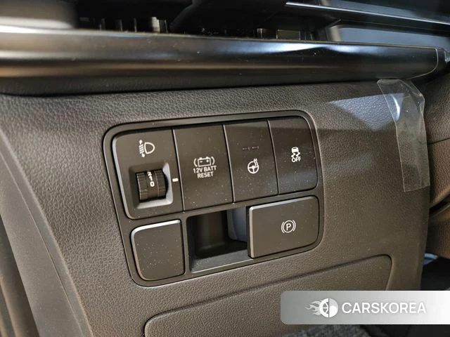 Hyundai The New Staria 2026 Белый из Кореи, фото 4
