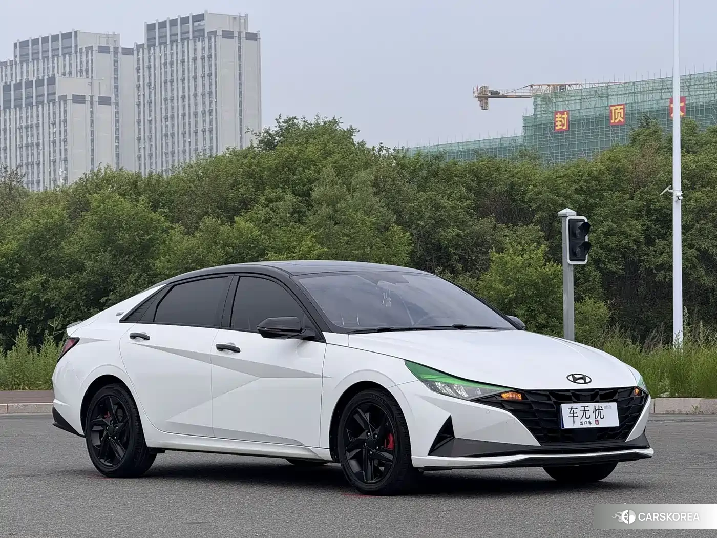 Hyundai Elantra 2023 Белый из Китая, фото 5