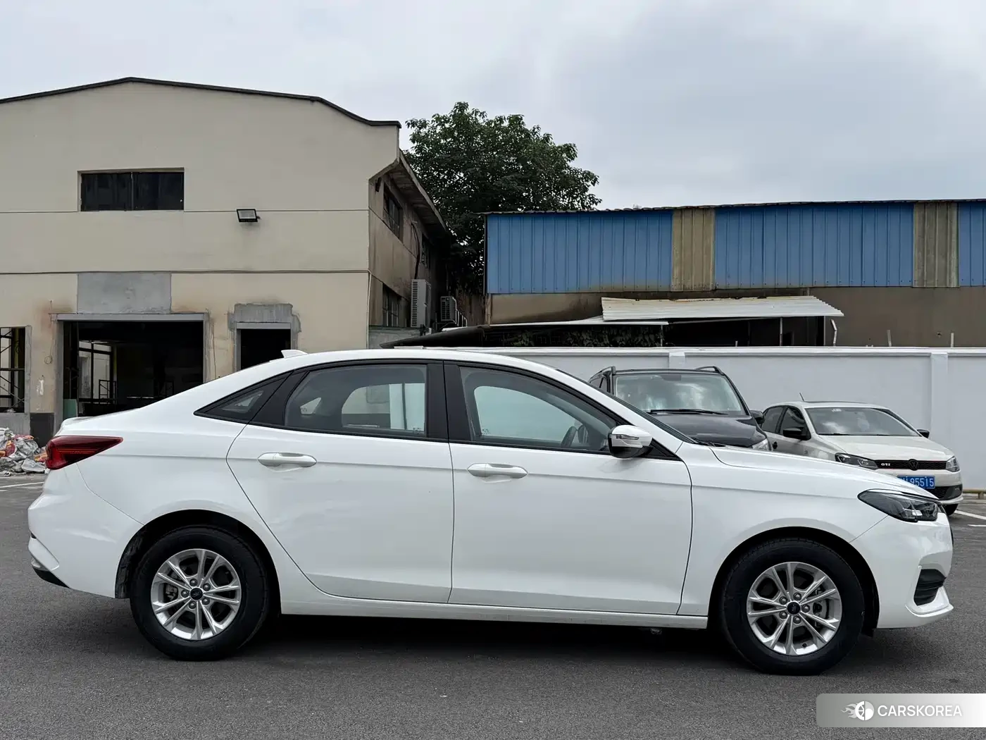 Ford Escort 2022 Белый из Китая, фото 4