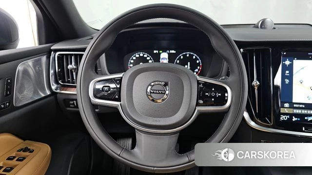 Volvo V60 Cross-Country 2nd Generation 2022 Серый из Кореи, фото 5