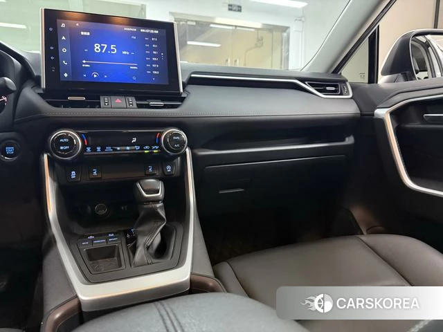 Toyota RAV4 2023 Белый из Китая, фото 4