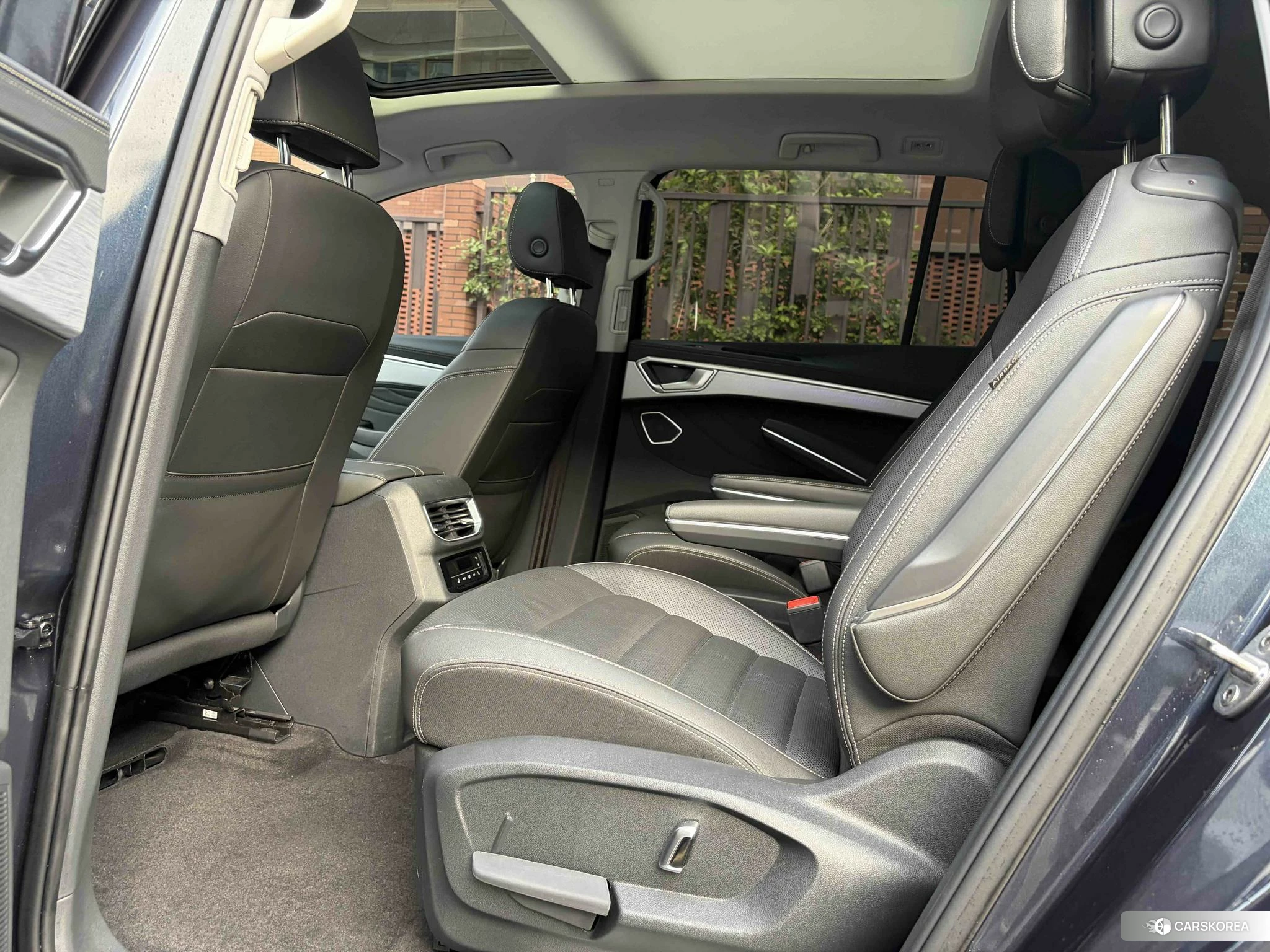 Volkswagen Talagon 2022 Черный из Китая, фото 4