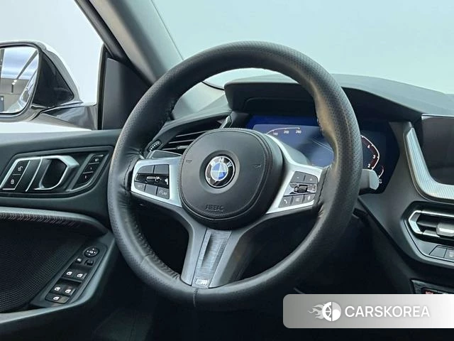 BMW 2 series 2023 Белый из Китая, фото 4