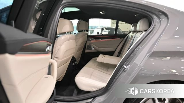 BMW 5 Series (G30) 2020 Серый из Кореи, фото 4