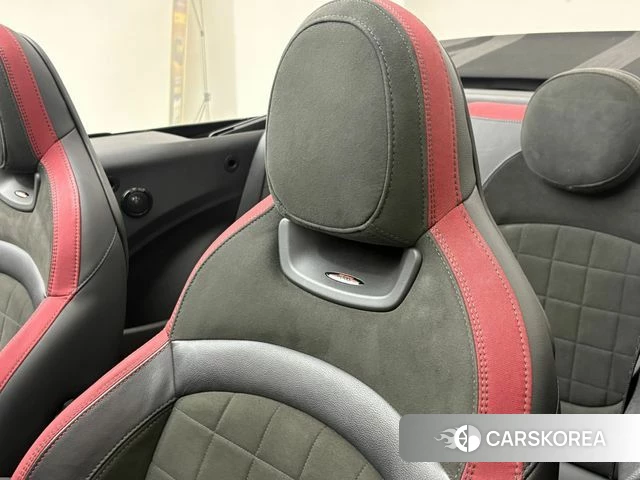 Mini Cooper S Convertible 2019 Черный из Кореи, фото 4