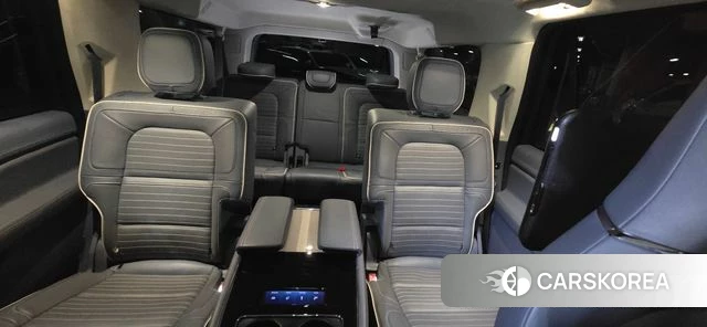 Lincoln Navigator 4th generation 2022 Черный из Кореи, фото 4