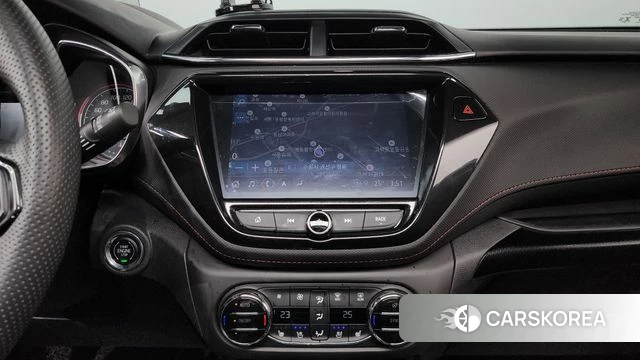 Chevrolet (GM Daewoo) Trailblazer 2023 Белый из Кореи, фото 4