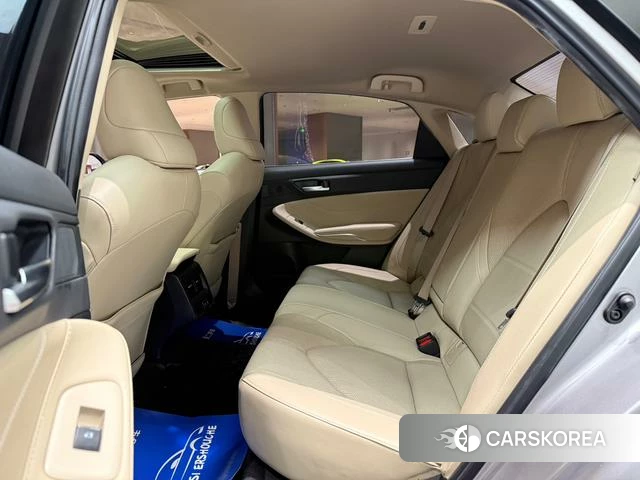 Toyota Avalon 2021 Серебристо-серый из Китая, фото 4