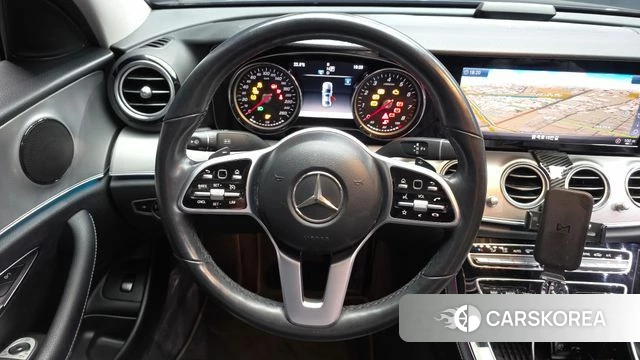 Mercedes-Benz E-Class W213 2018 Черный из Кореи, фото 4