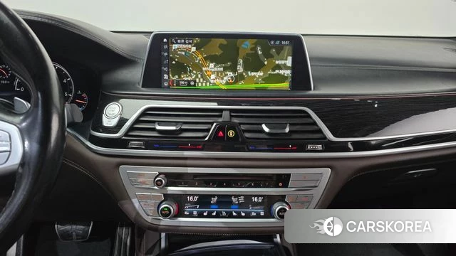 BMW 7 Series (G11) 2018 Черный из Кореи, фото 4