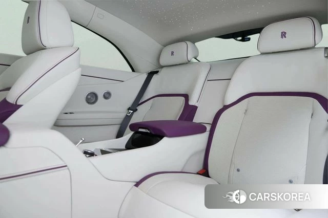 Rolls-Royce Spectre 2024 Черный двухцветный из Кореи, фото 4