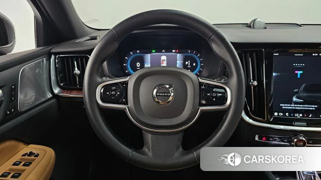 Volvo S60 3rd generation 2022 Черный из Кореи, фото 4