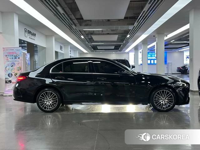 Mercedes-Benz C-class 2024 Черный из Китая, фото 4