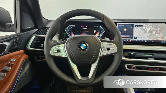 BMW X7 (G07) 2025 Черный из Кореи, фото 4