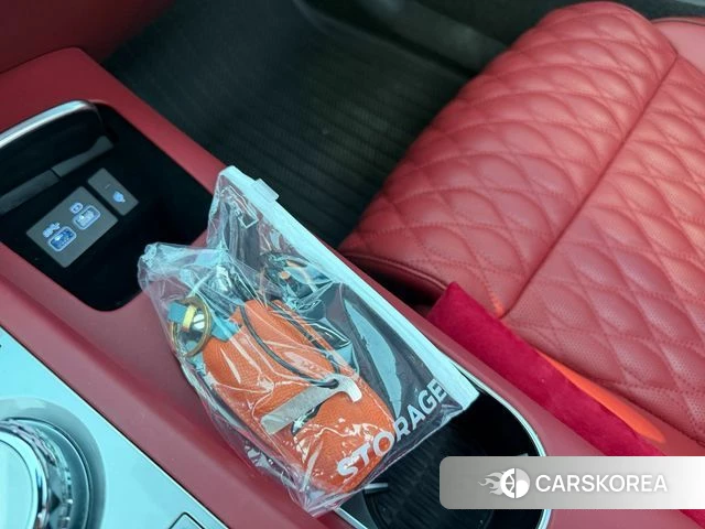 Genesis GV70 2023 Белый из Кореи, фото 4