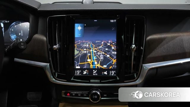 Volvo V90 Cross-Country 2021 Белый из Кореи, фото 4