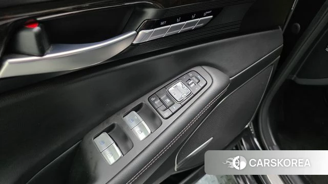 Genesis G90 id 4960153 из Кореи 4
