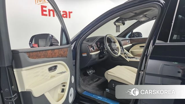 Bentley Bentayga 2025 Синий из Кореи, фото 4