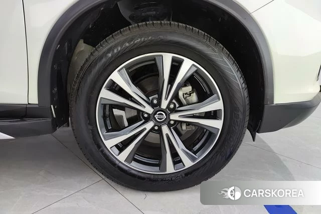Nissan X-Trail 2021 Белый из Китая, фото 4