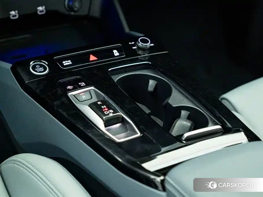 Audi Q6L id 4583853 из Китая 4