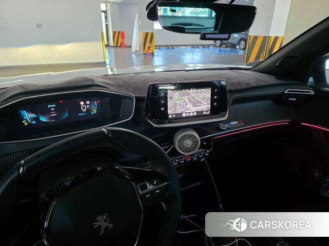 Peugeot e-2008 second generation 2021 Белый из Кореи, фото 4
