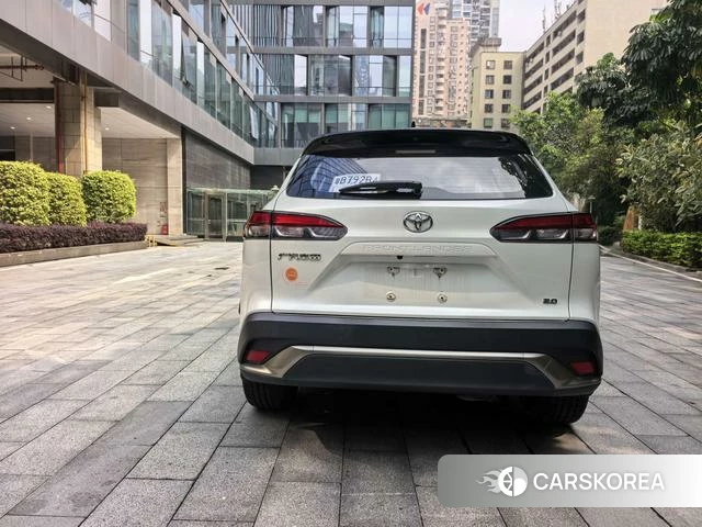 Toyota Frontlander 2022 Белый из Китая, фото 4